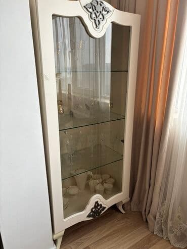 Şüşəli dolab vitrini, İşlənmiş, Ünvandan götürmə — 2