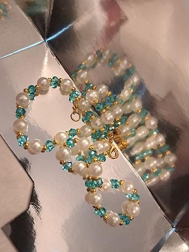 Məhsul: Bəzək dəsti – boyunbağı və bilərzik Təsvir: - Zərif dizaynlı