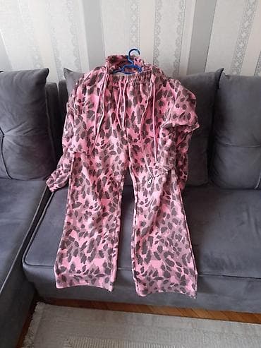 Dəstlər, kostyumlar: Qadınlar üçün iki hissəli dəst – kapüşonlu sweatshirt və şalvar - — 1