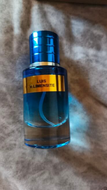 qadın ətir adları: Müxtəlif brendlərdən olan ətirlər təklif olunur. Kolleksiyaya Dior — 9