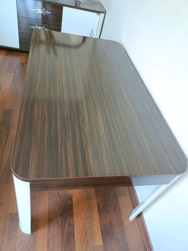 stol mətbəx: Qonaq masası, İşlənmiş, Açılmayan, Laminat, Dördbucaq masa — 1