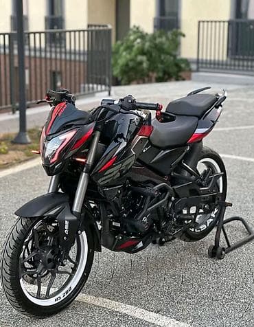 kuqo m4: Bajaj 200 sm3 — 3