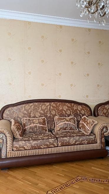 Divan və kreslo dəstləri: İşlənmiş, Klassik divan, Divan, Açılmayan — 7