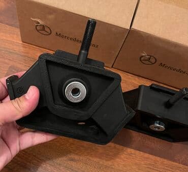 запчасти для мерседес гелендваген: Mercedes W463 G class ucun motor poduska Orginal Mercedes Almaniyadan — 2