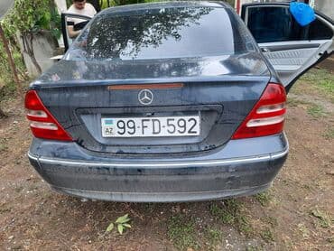 Seplər: Mercedes-Benz C 200: 2 l | Sedan — 6