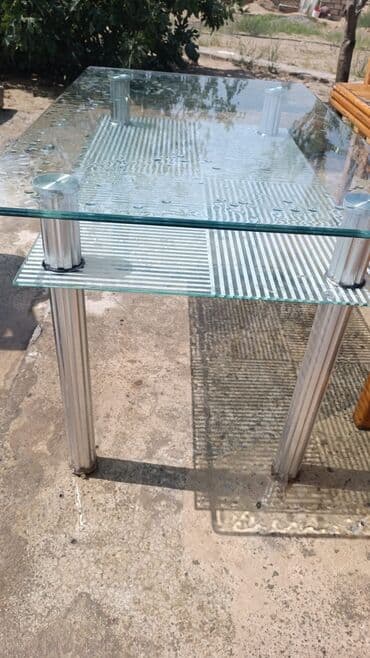 stol transformer: Qonaq masası, Açılmayan, Şüşə, Dördbucaq masa — 1