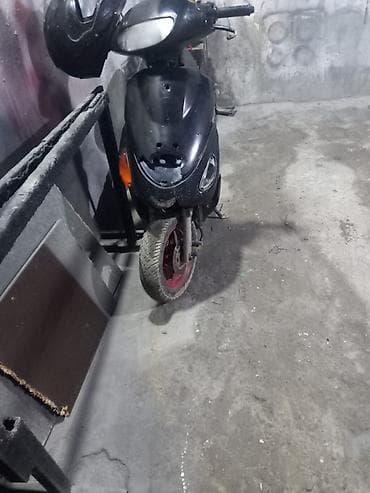 mapet kredit: Şəhərdaxili sürüş üçün kiçik ölçülü skuter/moped. Xüsusiyyətlər: - — 2