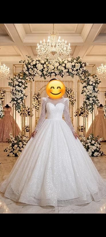 paltar xoncasi: Gəlinlik biznesi satılır! Paket tərkibi: - 25 ədəd gəlinlik (fərqli — 5