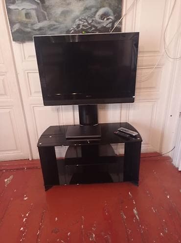 İşlənmiş, Düz TV altlığı, Polkalı, Şüşəli