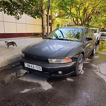 tek oturacaqlar: Mitsubishi Galant sedan - Kuzov: 4 qapılı sedan, qara rəng - Nömrə — 6