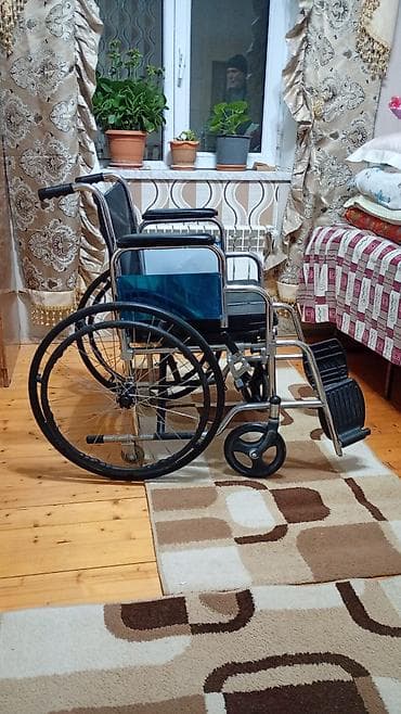 Tibbi geyim: Əlil arabası – universal model demek olarki hec isdifade edilmeyib — 2