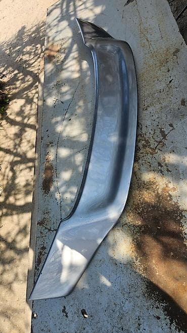 mersedes diskileri: Mercedes-Benz W218 C-Class üçün baqaj üstü spoyler cls63 - Uyğunluq — 2