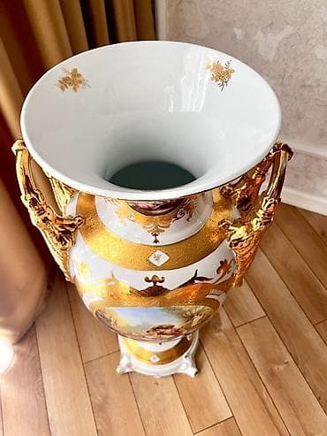 arxideya gulu: Bir vaza, Farfor — 4