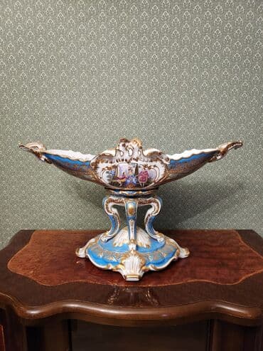 gül salonu: Bir vaza — 1