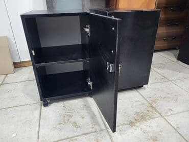 bərbər şkafı: Tunbuckalar yenidir. hundurluk 65 sm en ve derinlik 40 sm unvan — 2