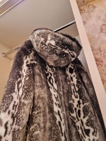 havalı ətəklər: Xəz qadın plaşı - Material: təbii xəz görünüşlü, qalın və yumşaq — 3