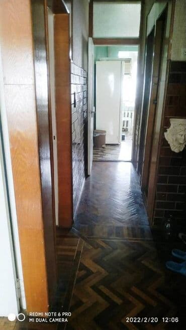 8 mikrorayon: Bakı, 9-cu mikrorayon, 3 otaqlı, Köhnə tikili, 80 kv. m — 6