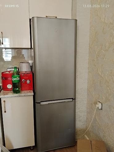 dynacord 2: İşlənmiş 2 qapılı Indesit Soyuducu Satılır, rəng - Gümüşü — 1