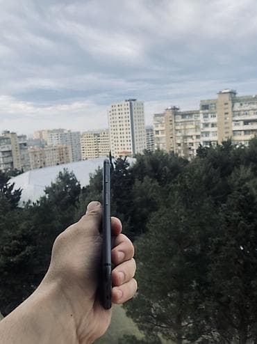 atv elaqe: IPhone 8, 256 GB, Qara, Barmaq izi — 7