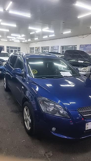 Kia Ceed SW – mavi rəngli universal kuzov - Kuzov: universal (SW) — 3