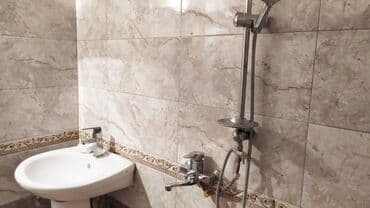 ist petrol tbilisi prospekti: Bakı, 3 otaqlı, Köhnə tikili, m. Həzi Aslanov, 85 kv. m — 9