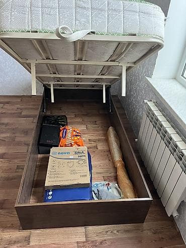 bir nəfərlik carpayı: İşlənmiş, Təknəfərlik çarpayı, Bazasız, Matras ilə — 2