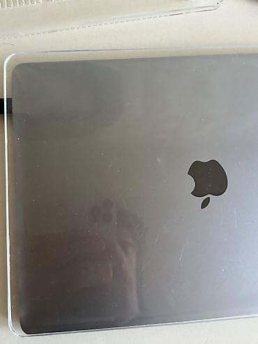 mackbook pro m1: Öz noutbukumu satıram, əla vəziyyətdədir. Heç bir problemi yoxdur, çox — 5