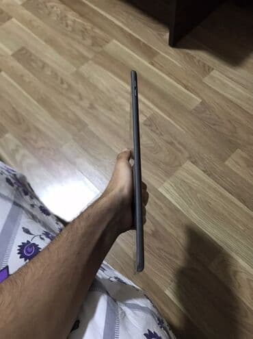 iphone 12 128gb kontakt home: Ipad 9 ideal vezziyetde isleyir ciziqlari var islemeyine mane yaratmir — 3