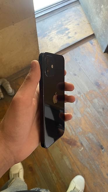 oppo telefon: IPhone 12, Mavi — 6