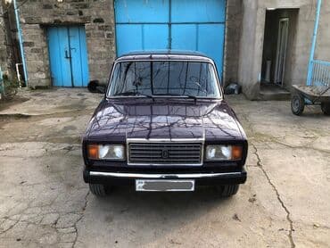 Audi: Avtomobil: Lada 2107 sedan Rəng: Tünd bənövşəyi (bodi və bamperlər — 2