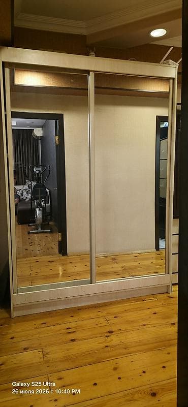 desmal: Geniş güzgülü sürgülü şkaf - Material: açıq rəngli laminat/LDSP - Ön — 6