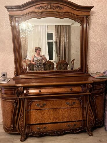 mebel servant: Komod, Servant, Malayziya — 1