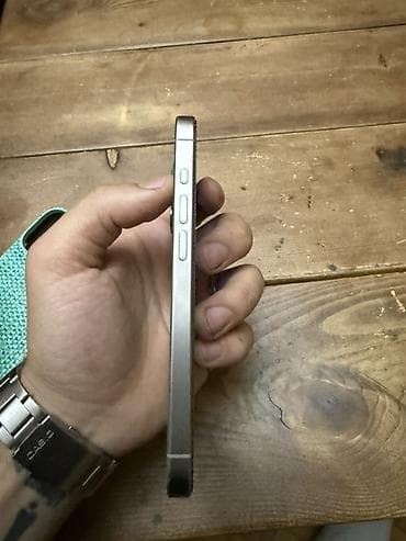 iphon 12 mini: IPhone 15 Pro, 256 GB, Natural Titanium — 6