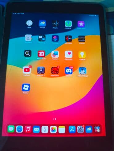 j 7: IPad 2018 (6-cı nəsil) satılır Vəziyyəti: işlək Komplekt: • Orijinal — 1