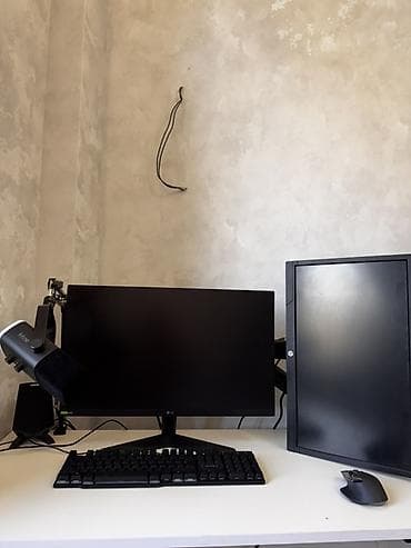 kub nece hesablanir: Masaüstü iş/gaming üçün tam dəst: 2 monitor, mexaniki klaviatura — 1