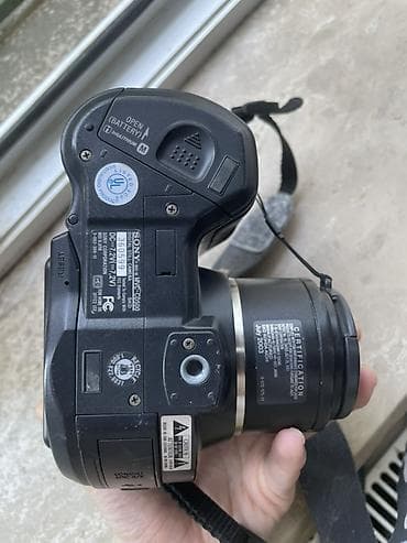 Elektronika: Sony Cyber-shot DSC-H9 fotoaparat 📷 8.1 MP sensor * 🔍 15x optik zoom — 3