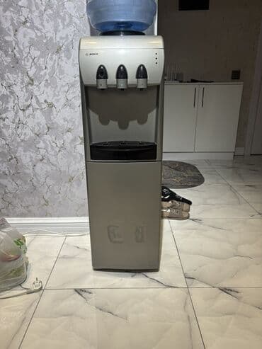 Dispenser Bosch, Döşəməüstü, Su isitmə ilə