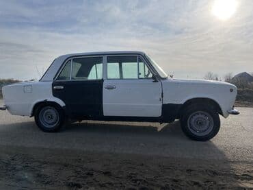 az gazel: VAZ (LADA) 2101: 1.6 l | 1979 il 798050 km Sedan — 4