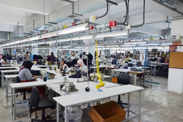 Derzi tikişçi işi yalniz 18-45 xanim namizedlerin nəzərinə ! Tekstil lalafo.az -da Derzi tikişçi işi yalniz 18-45 xanim namizedlerin nəzərinə ! Tekstil