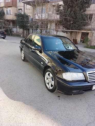 Mercedes-Benz 240: 2.4 л | 1998 г. Седан — 8