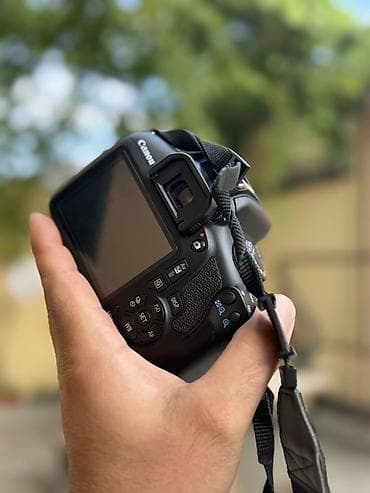 Canon DSLR fotoaparat dəsti Canon 1300D - Korpus: Canon DSLR (optik — 3