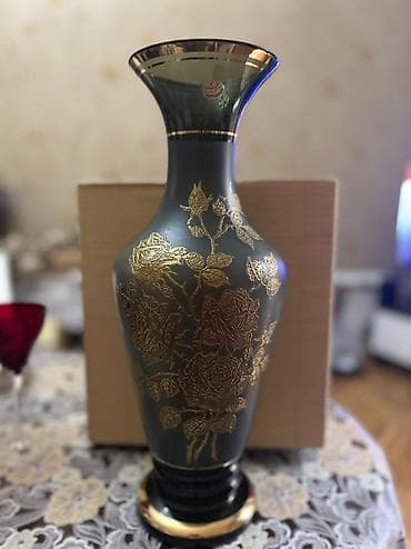 Bir vaza, Bogem şüşəsi