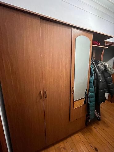 2 qapılı, Güzgülü, Qəhvəyi, Digər material, Açılan, Düz dolab