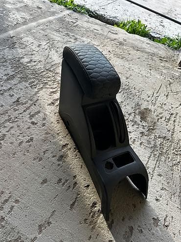 ravon: Chevrolet Cobalt Ravon R4 üçün qolaltı Demək olar işlədilməyib Maşın — 3