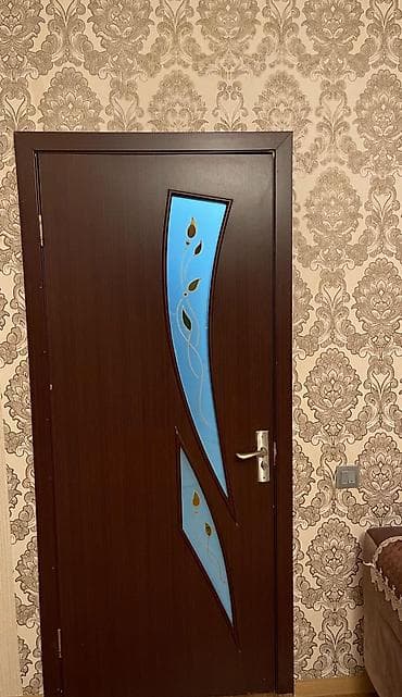 5 ədəd var bu qapıdan 2 qapıda əzik var balaca digərləri yaxşı