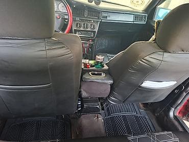 Mercedes-Benz 190 (W201): 2 l | 1991 il Sedan — 7