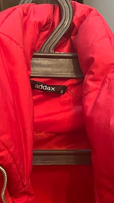 4xl nece razmerdi: Addax kurtka. S razmer (36)
Cox az geyinilib — 3