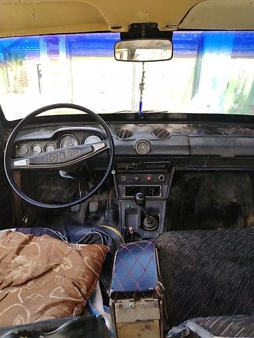 sukan: VAZ (LADA) 2101: 0.7 l | 1986 il 180 km Sedan — 3