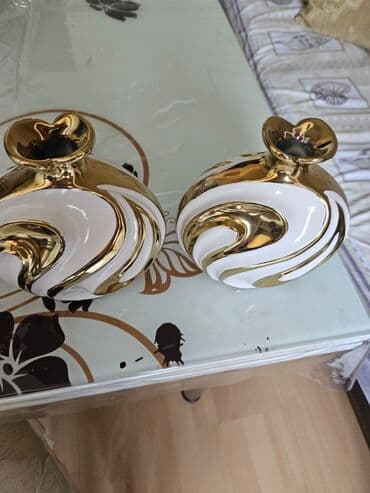 vaza qab: Təcili!!! Ela vəziyyətdə olan 2 eded suvenir qablar satılır. Cütün — 3