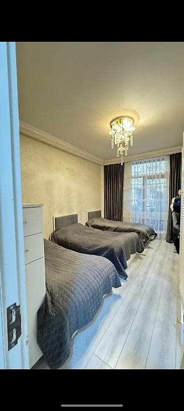 stul satilir: Satılır: Xırdalan AAF parkda 7 mərtəbənin 2_ci mərtəbəsi, umumi sahesi — 7